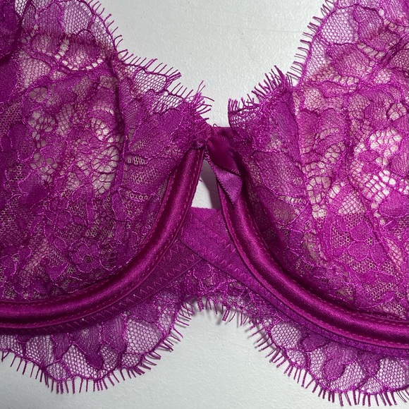 Like New Victoria’s Secret Very Sexy Floral Lace Fuchsia Raspberry Pink Bra 34B - Picture 6 of 13